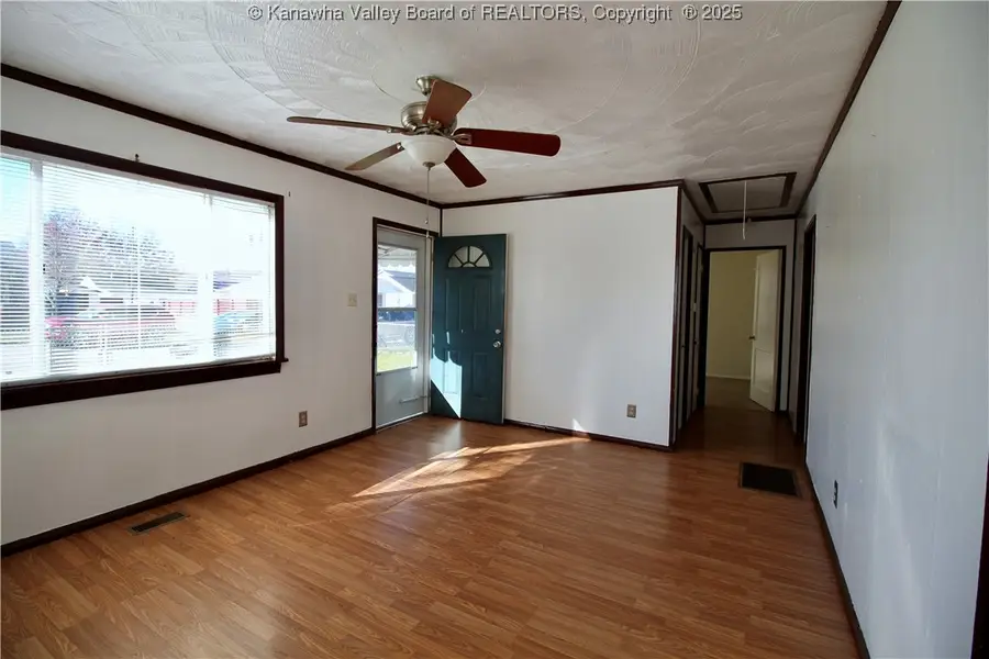 1008 Dupont Avenue, Nitro, WV 25143 - Image #3