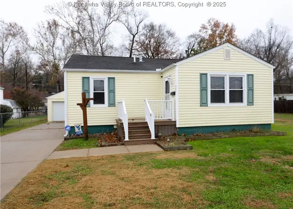 2601 Monroe Avenue, St Albans, WV 25177