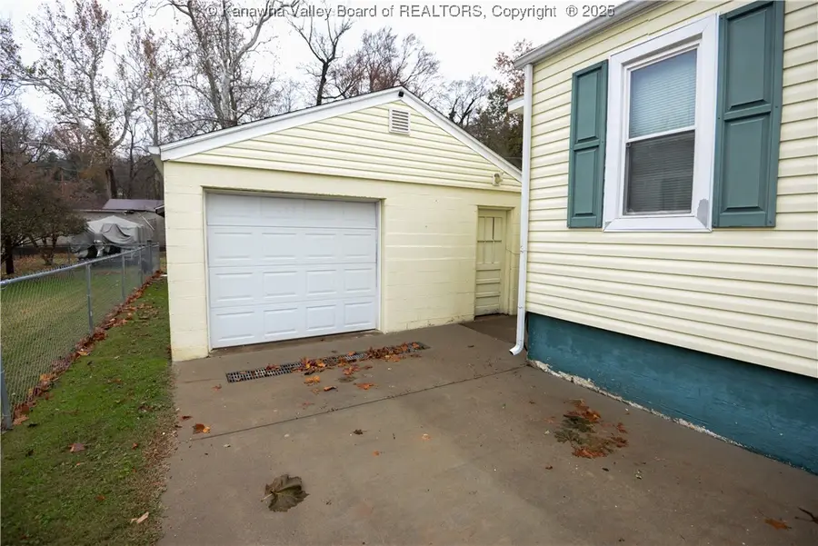 2601 Monroe Avenue, Saint Albans, WV 25177 - Image #3