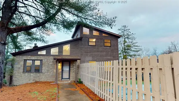 100 Stonewood Drive, Huntington, WV 25705