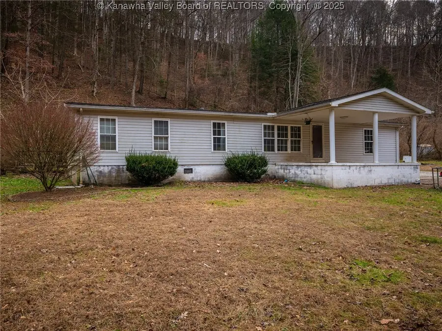 871 Sandlick Road, Seth, WV 25181 - Image #2