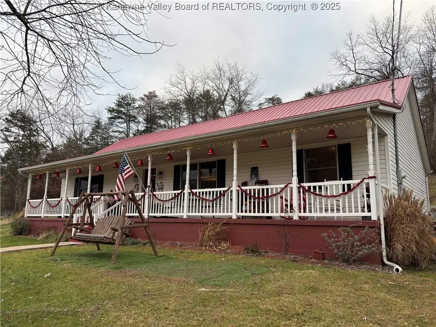 110 & 108 Mallory Lane, South Charleston, WV 25309 - Image #3