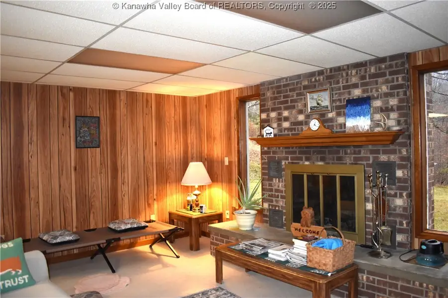 882 Patterson Drive, Elkview, WV 25071 - Image #3