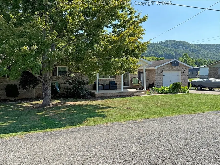 440 1st Avenue N, Hometown, WV 25109 - Image #3