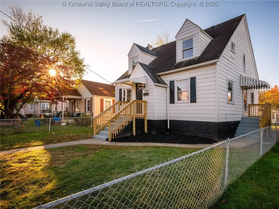 2805 Lincoln Avenue, Saint Albans, WV 25177 - #2