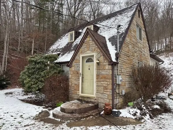 23 Friendly Drive, Alum Creek, WV 25003