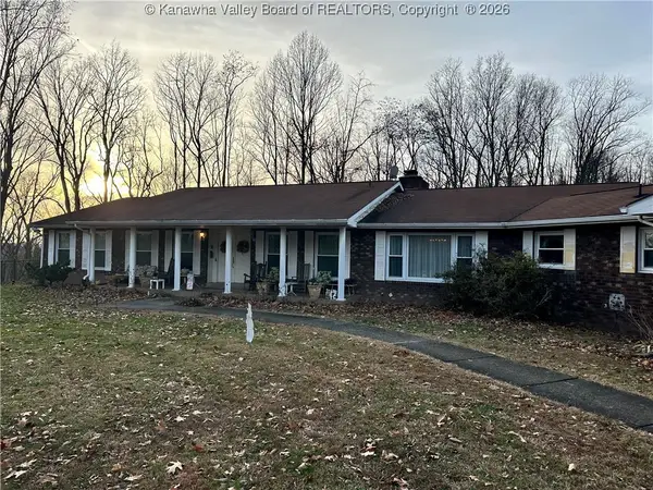 409 Wildlife Way, Clendenin, WV 25045