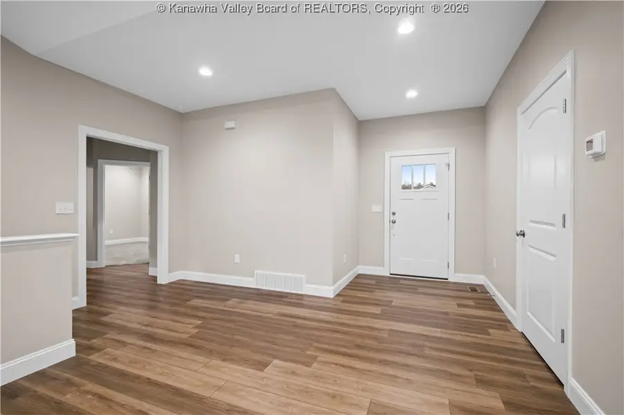 116 Lenore Circle, Fraziers Bottom, WV 25082 - Image #2