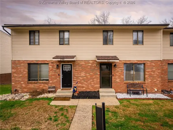 289 Roxalana Hills Drive, Dunbar, WV 25064