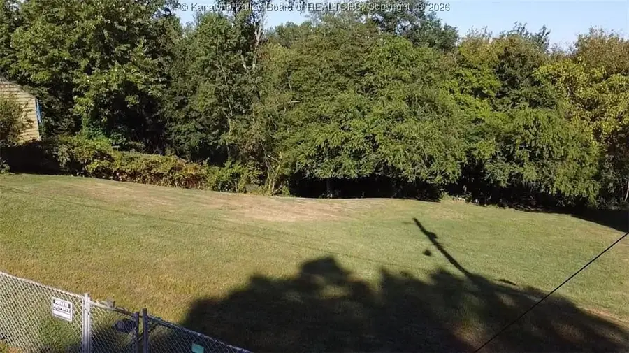 2199 Oakridge Drive, Charleston, WV 25311 - Image #2