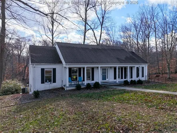 220 Wood Lomond Way, Huntington, WV 25705