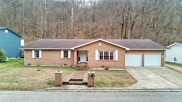 872 Country Estates Road, Danville, WV 25065