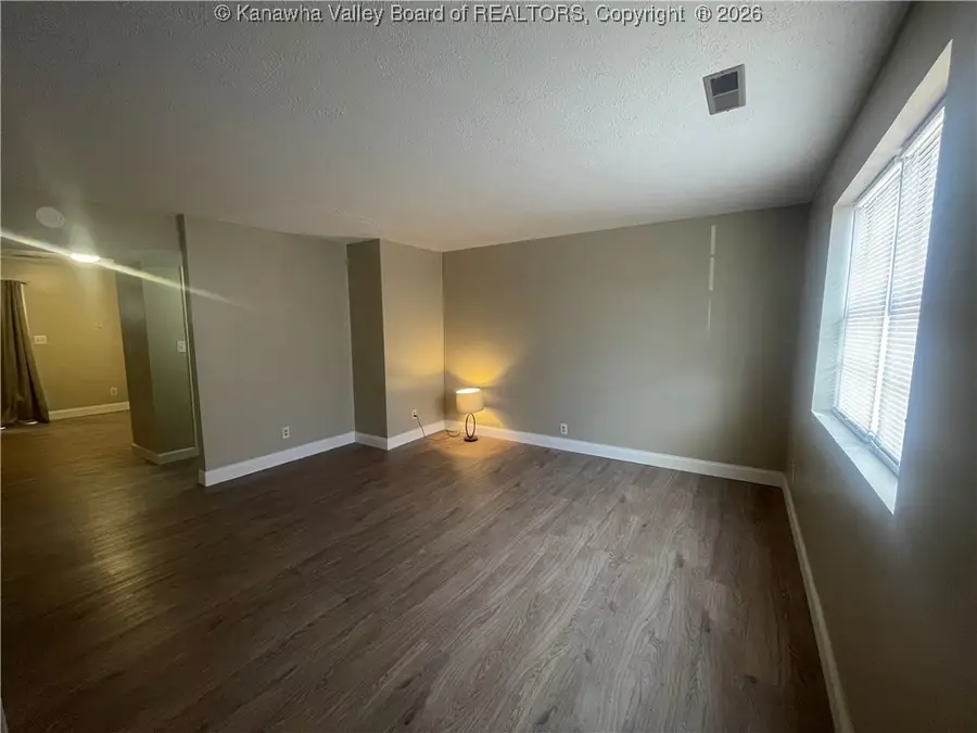 1324 Elmwood Avenue, Charleston, WV 25301 - Image #2