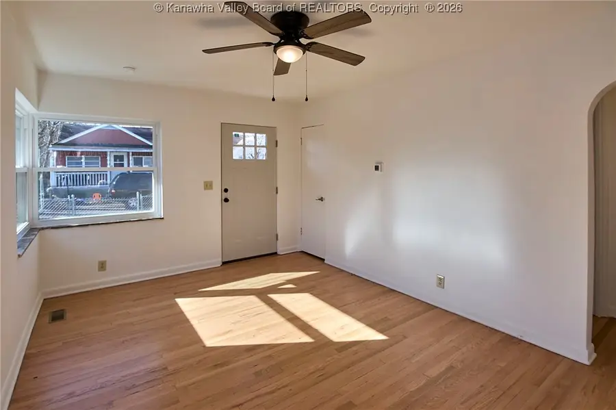 11 Swans Court, Saint Albans, WV 25177 - Image #2