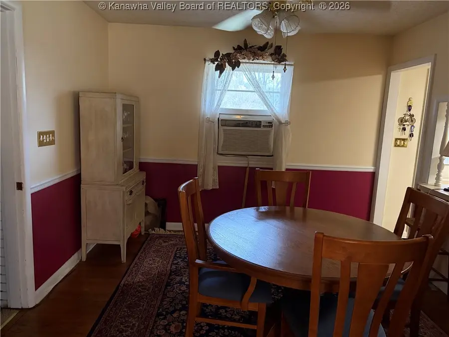 709 S Ritchie Avenue, Ravenswood, WV 26164 - Image #3