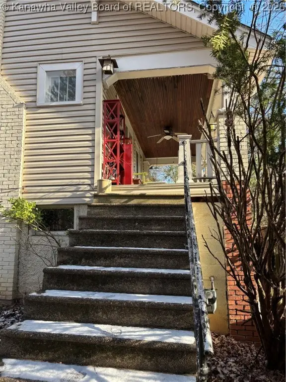 946 Mathews Avenue, Charleston, WV 25302 - Image #2