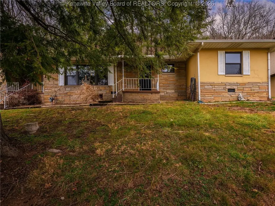 4790 Charleston Road, Poca, WV 25159 - Image #2