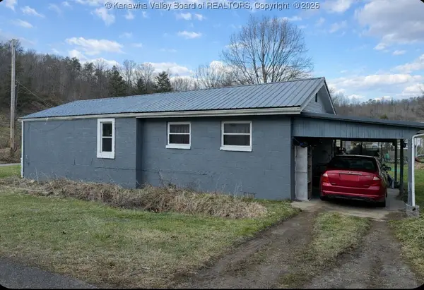 2564 Browns Creek, St Albans, WV 25177