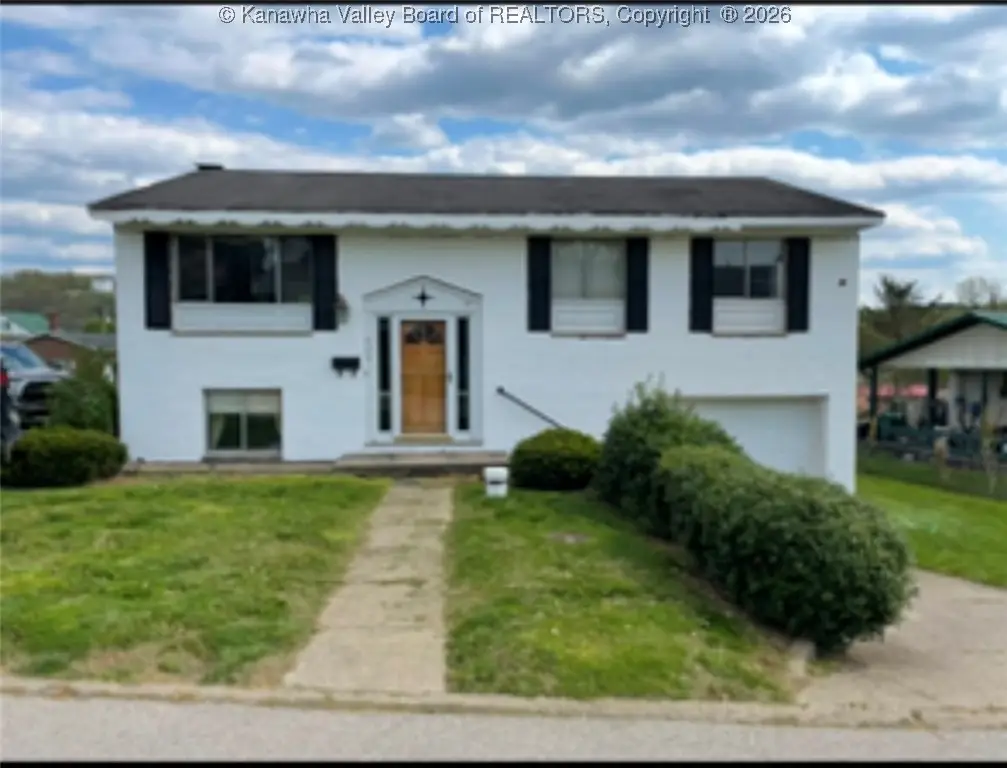 402 Circle Drive, Hurricane, WV 25526 - Image #1