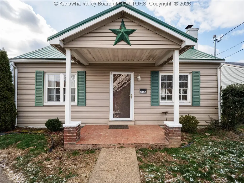 2323 Grant Avenue, Saint Albans, WV 25177 - Image #1