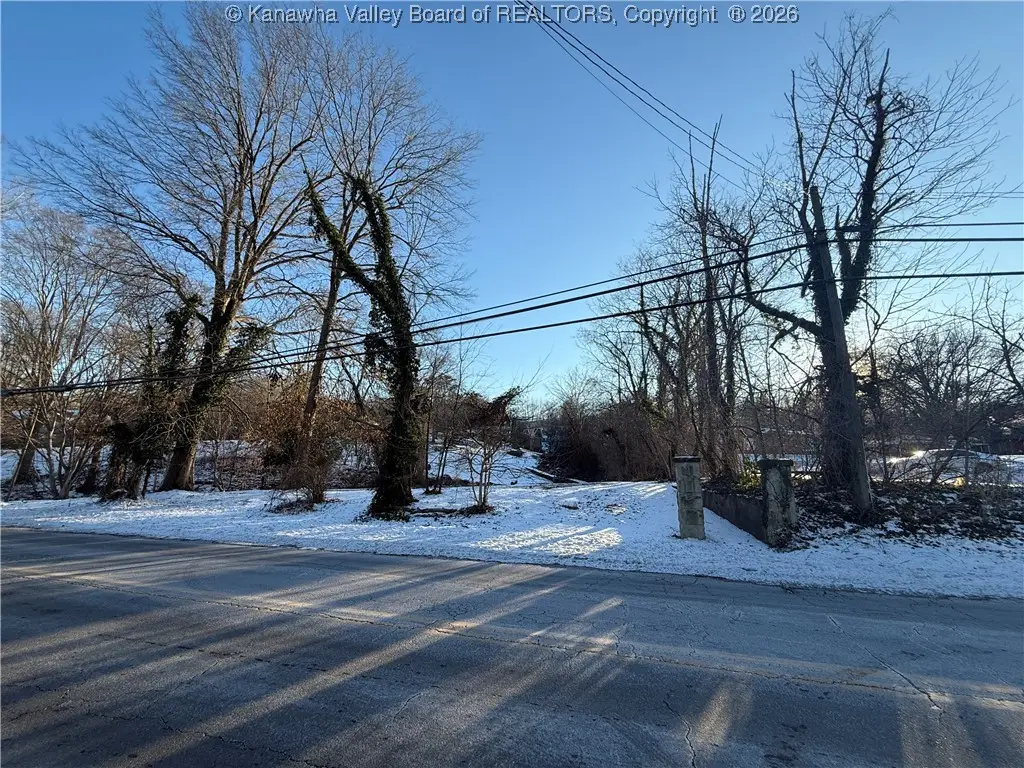 711 Kanawha Terrace, Saint Albans, WV 25177 - Image #1