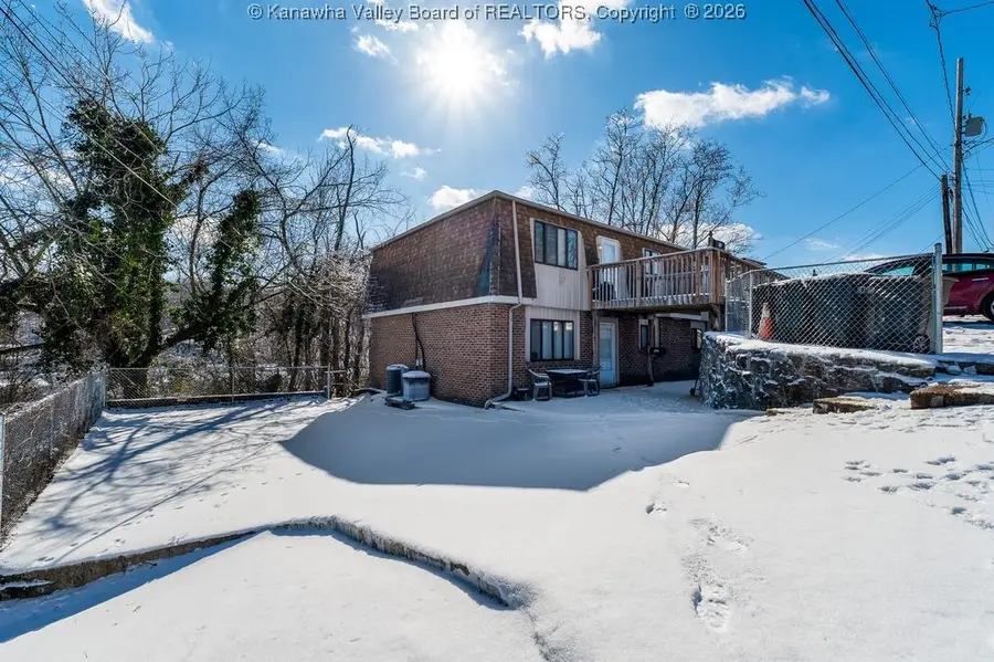 904 / 906 Valley View Drive, South Charleston, WV 25309 - #3