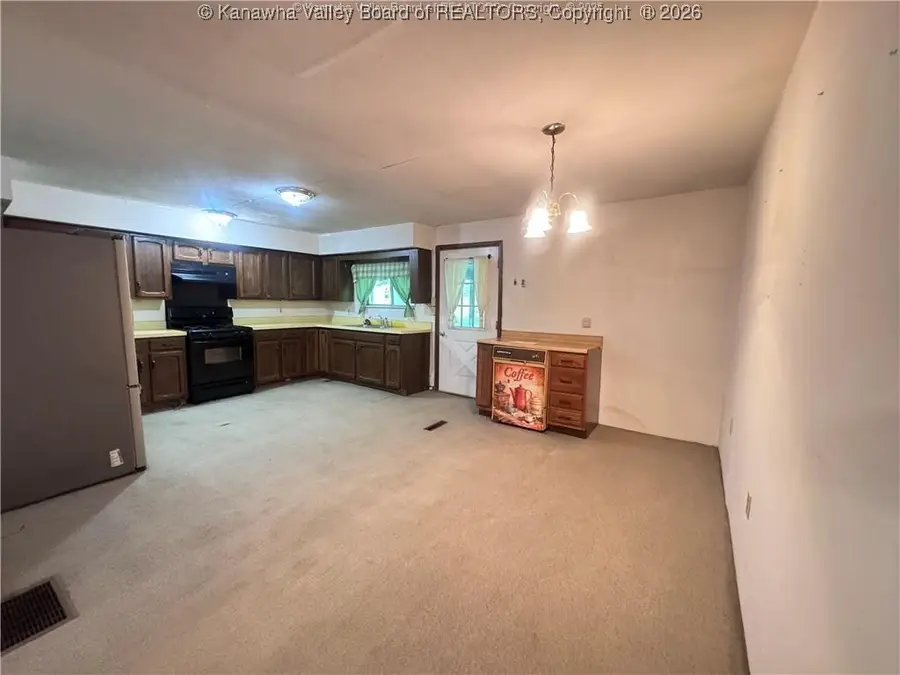 236 Easter Road, Nitro, WV 25143 - #3