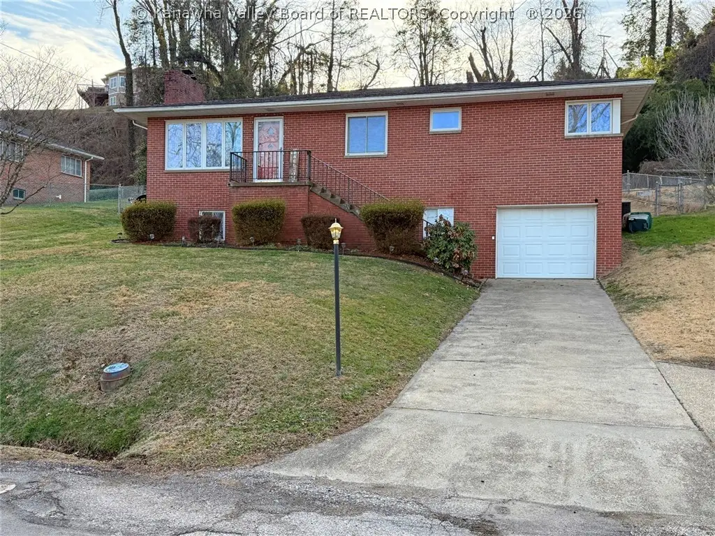 303 Knollwood Drive, Charleston, WV 25302 - Image #1