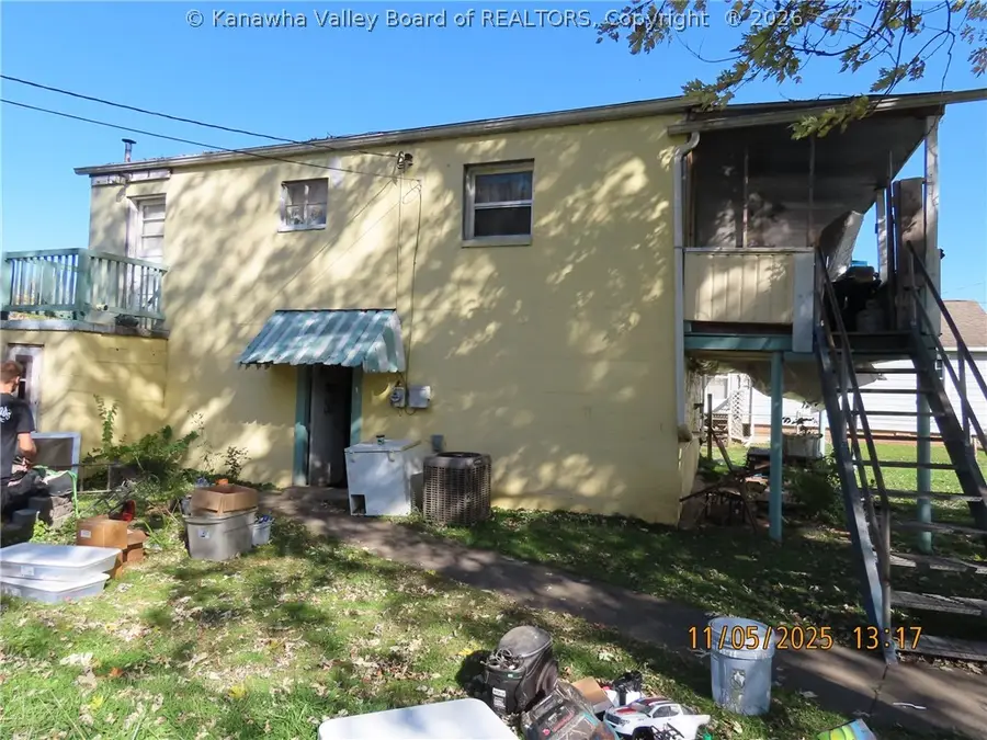 435 Second Avenue N, Saint Albans, WV 25177 - #3