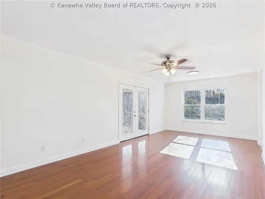 223 Oak Drive, Hurricane, WV 25526 - #3