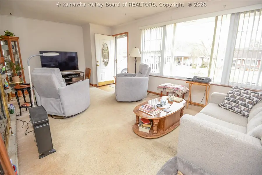 2543 Lakeview Drive, Saint Albans, WV 25177 - #3