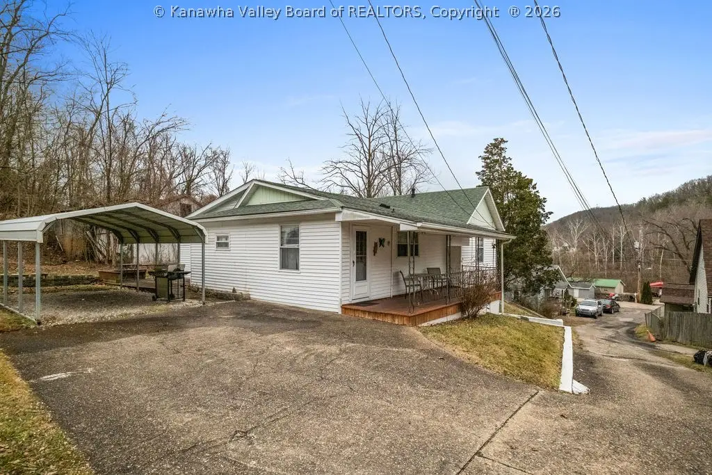 224 Easter Road, Nitro, WV 25143 - #1