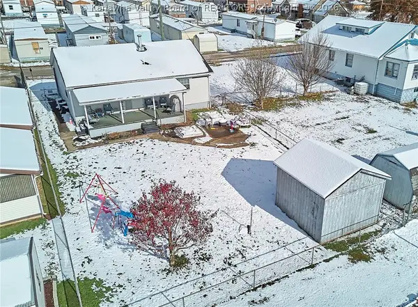 618 2nd Avenue, Elkview, WV 25071