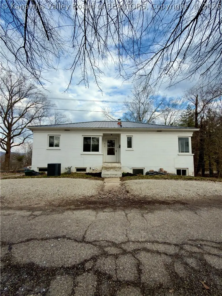 810 Dinden Drive, Saint Albans, WV 25177 - #1