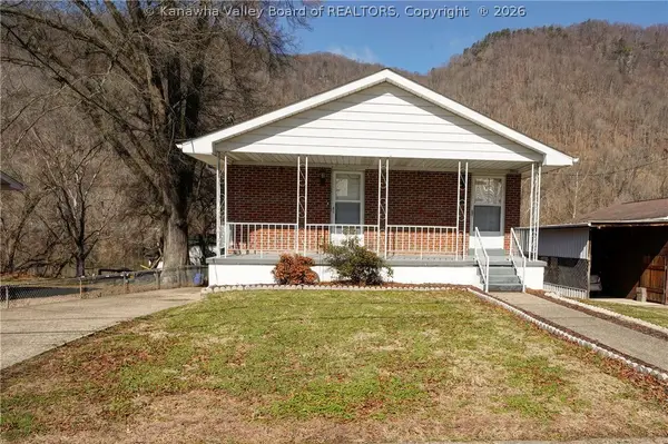 221 Morris Avenue, Pratt, WV 25162