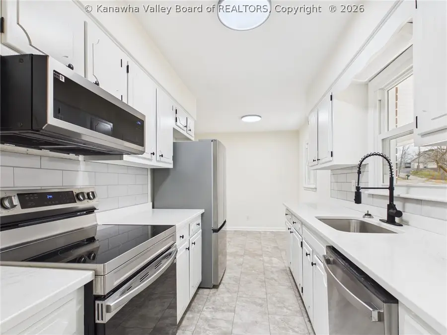 4207 Hackberry Lane, Charleston, WV 25313 - #3