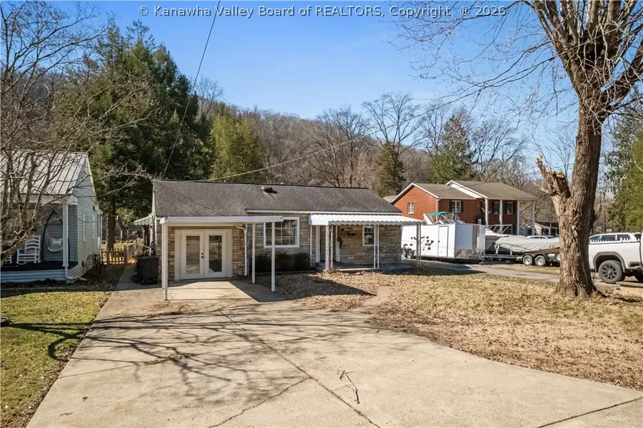 1111 S B Street, Saint Albans, WV 25177 - #3