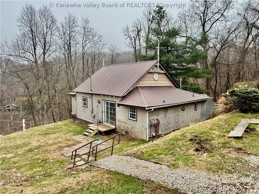 1650 S 19th Street W, Huntington, WV 25701 - #2
