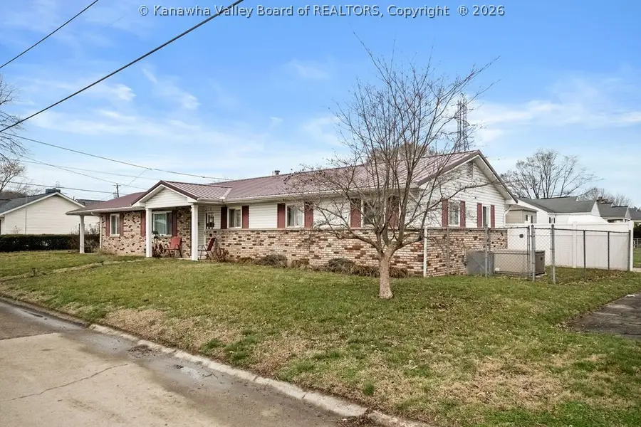 104 Beech Street, Nitro, WV 25143 - #2