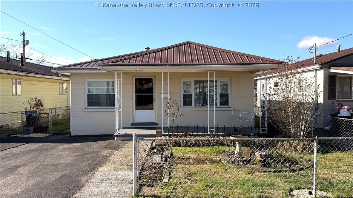2153 Cleveland Avenue, Saint Albans, WV 25177 - #1
