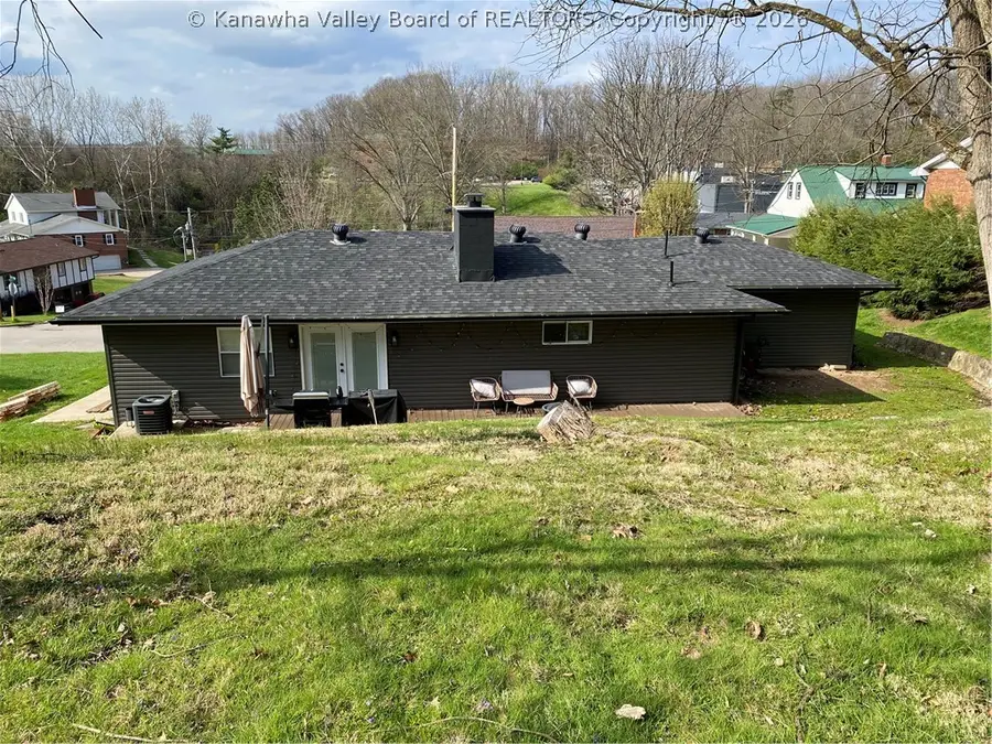 2761 Daniels Avenue, South Charleston, WV 25303 - #3