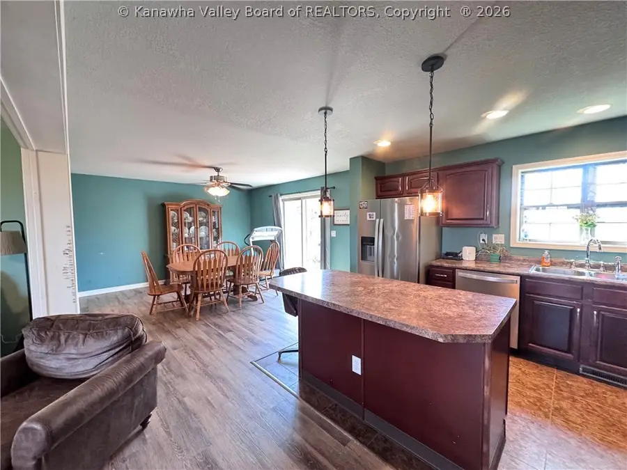 157 Crihfield Road, Kenna, WV 25248 - #3