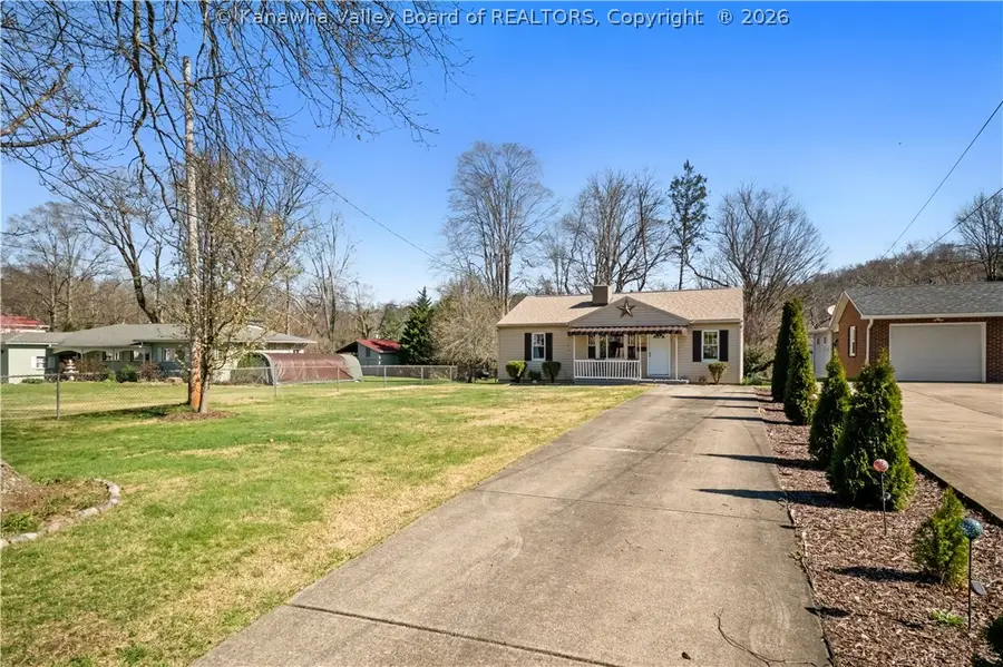 2009 Pennsylvania Avenue, Saint Albans, WV 25177 - #3