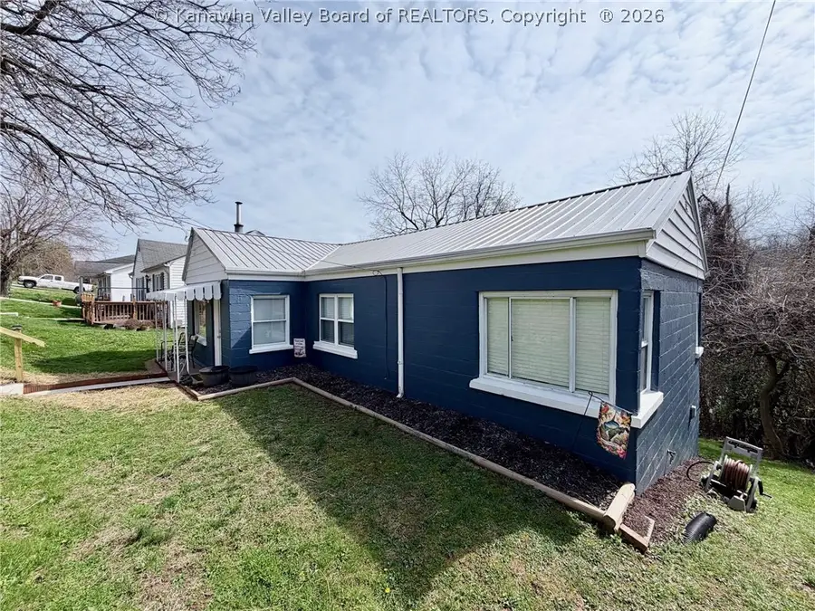 120 Pine Street, Dunbar, WV 25064 - #2