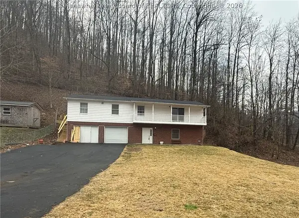184 Bull Hollow Road, Man, WV 25606