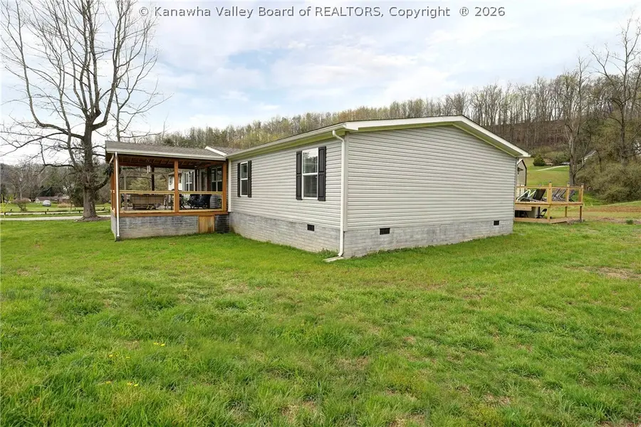 28 Crescent Drive, Scott Depot, WV 25560 - #3