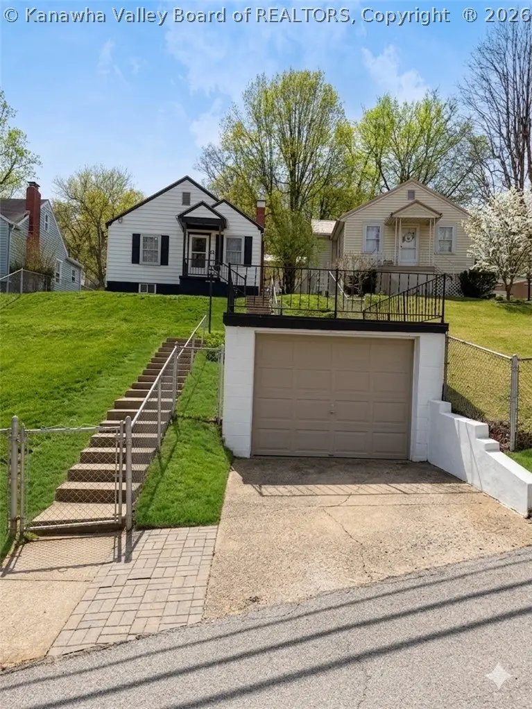 252 Staunton Avenue, South Charleston, WV 25303 - #1