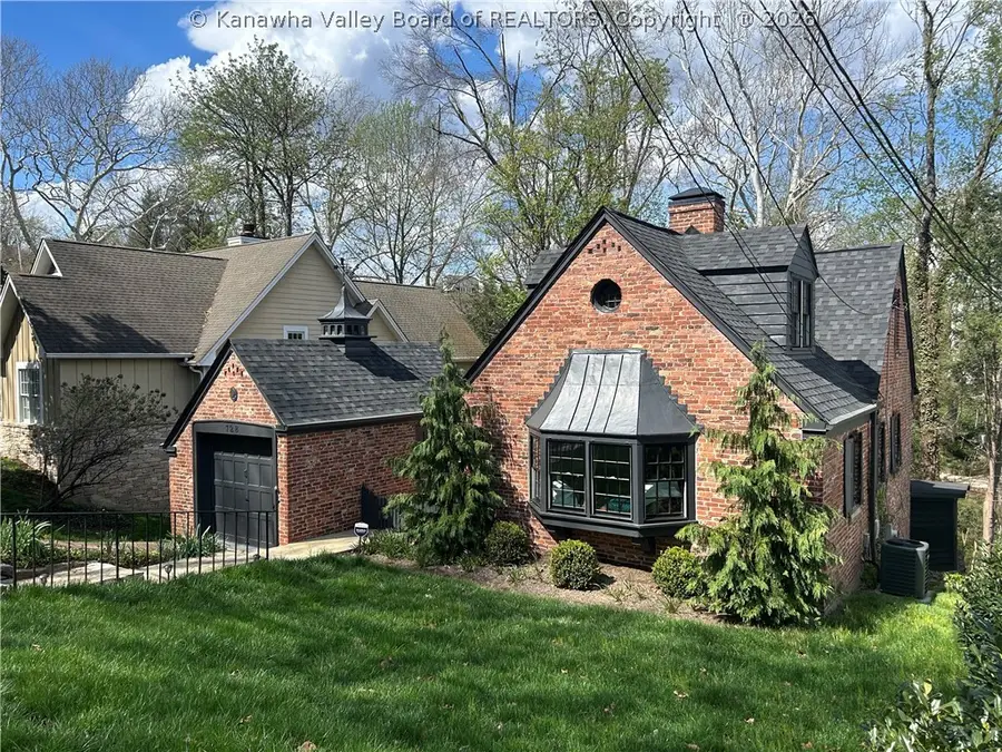 728 Myrtle Road, Charleston, WV 25314 - #3