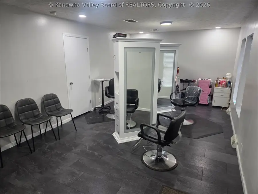 402 Fifth Street, New Haven, WV 25265 - #3