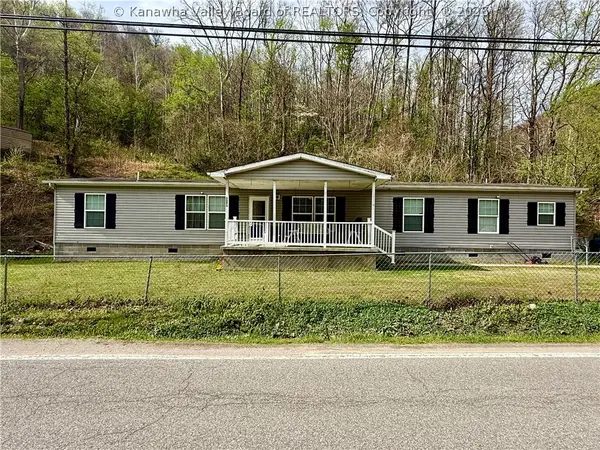 5093 Hughes Creek Road, Hugheston, WV 25110